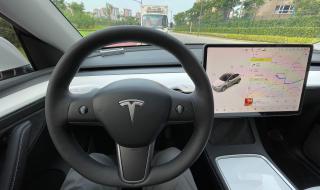 特斯拉市值蒸发5000亿