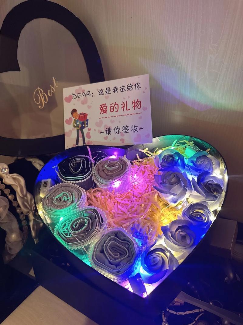 七夕送男朋友能让他惊喜的礼物有哪些 七夕送男朋友什么礼物合适